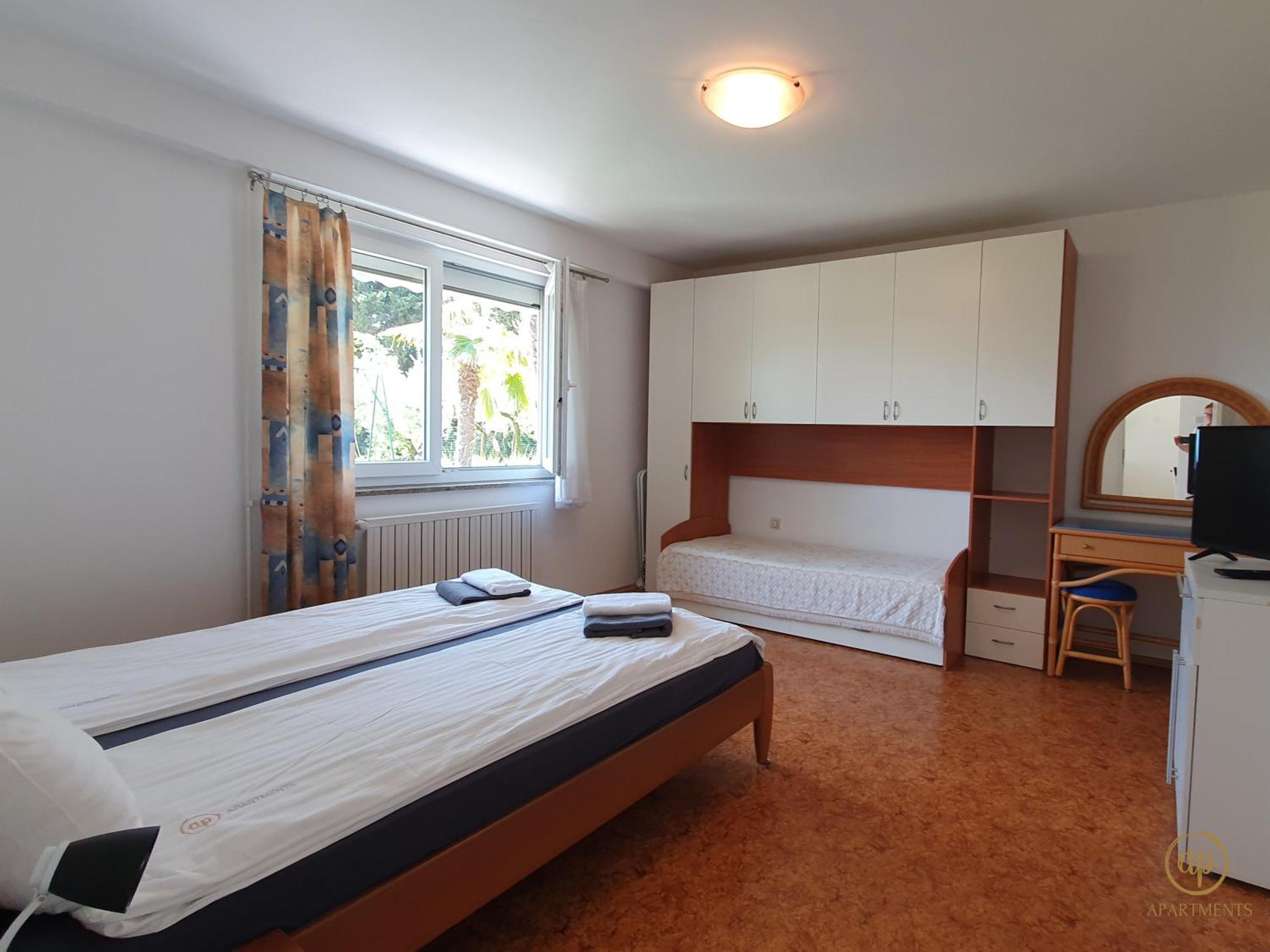 Apartment With Seaview And Garden For 6 Portorož Exteriér fotografie