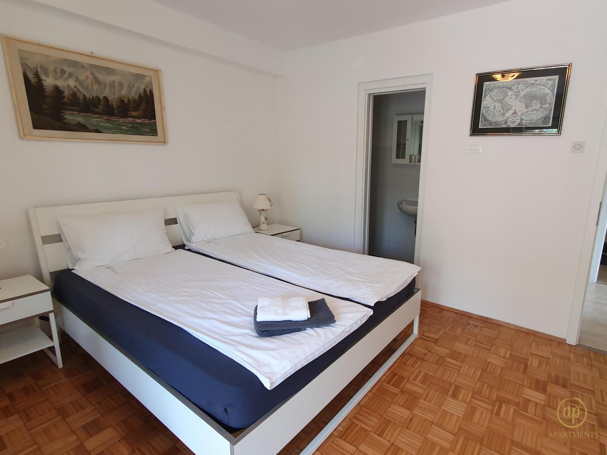 Apartment With Seaview And Garden For 6 Portorož Exteriér fotografie